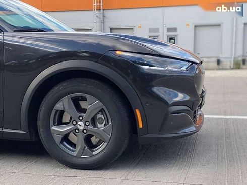 Ford Mustang Mach-E 2021 - фото 8