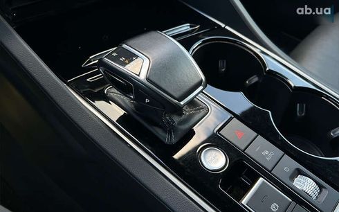 Volkswagen Touareg 2021 - фото 30