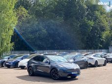 Продаж вживаних Tesla Model Y 2022 року в Києві - купити на Автобазарі