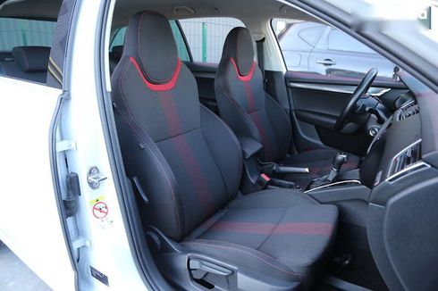 Skoda Octavia 2019 - фото 12