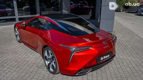 Lexus LC 2017 - фото 30