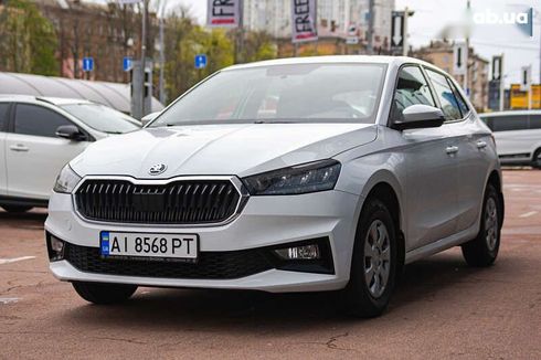 Skoda Fabia 2022 - фото 4