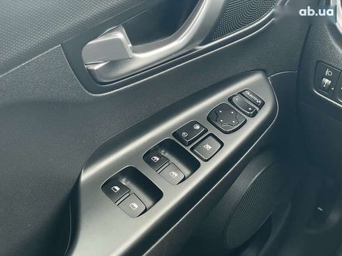 Hyundai Kona Electric 2021 - фото 13