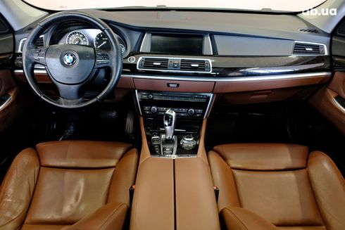 BMW 5 серия 2012 белый - фото 7