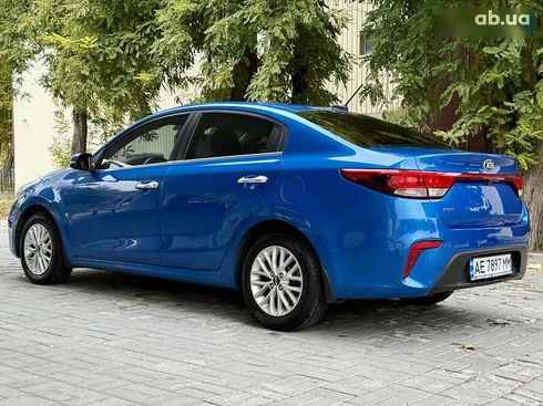 Kia Rio 2018 - фото 15