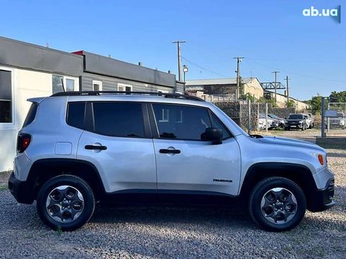 Jeep Renegade 2016 - фото 4