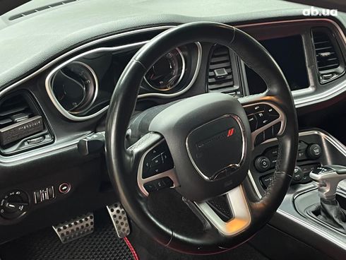 Dodge Challenger 2018 черный - фото 23