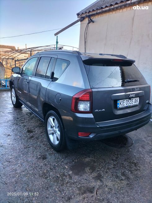 Jeep Compass 2016 серый - фото 2