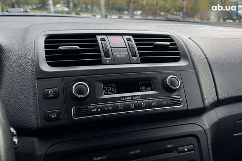 Skoda Fabia 2010 - фото 14