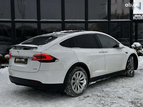 Tesla Model X 2018 - фото 25