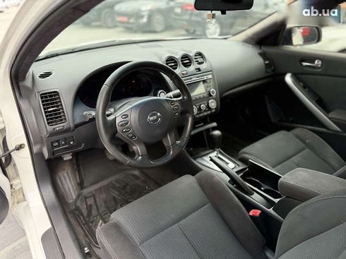 Nissan Altima 2010 - фото 18