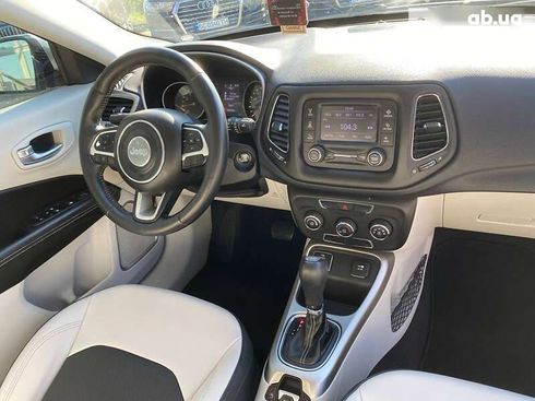 Jeep Compass 2017 - фото 10