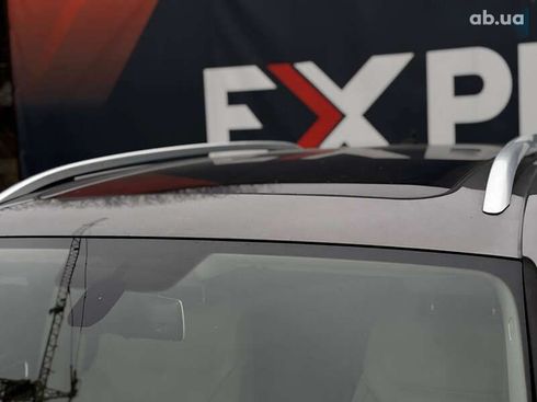 Volkswagen Touareg 2012 - фото 10