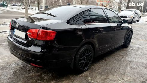 Volkswagen Jetta 2012 черный - фото 11