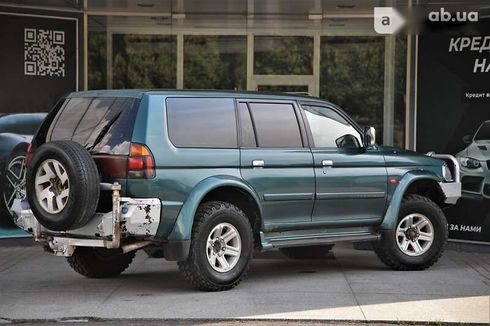 Mitsubishi Pajero 2000 - фото 2