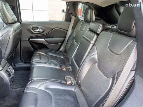 Jeep Cherokee 2018 - фото 13