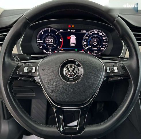 Volkswagen Passat 2017 - фото 18