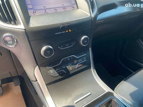 Ford Edge 2019 - фото 17