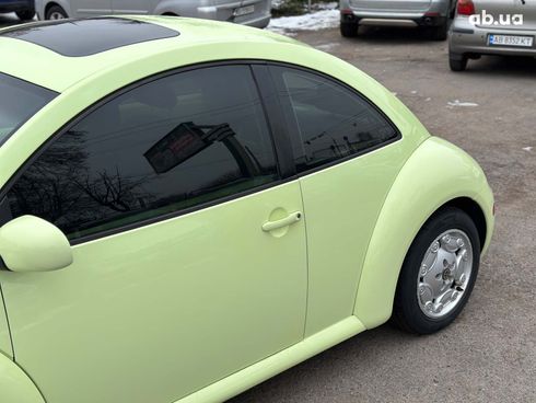 Volkswagen New Beetle 2001 зеленый - фото 23