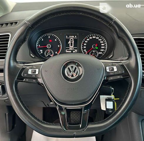 Volkswagen Sharan 2016 - фото 21