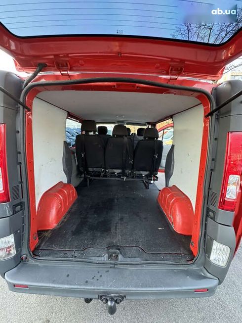 Renault Trafic 2012 - фото 20