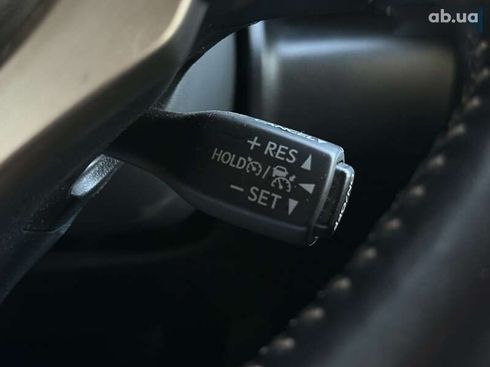 Lexus IS 2013 - фото 27