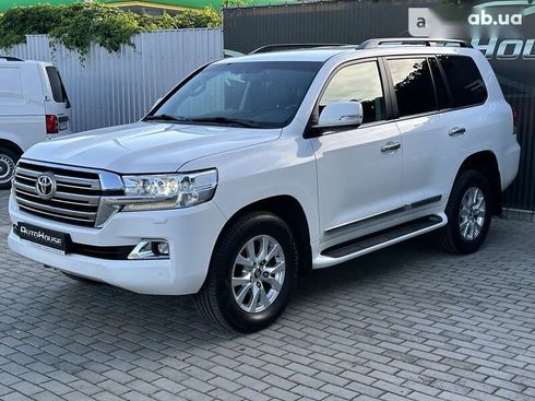 Toyota Land Cruiser 2019 - фото 6