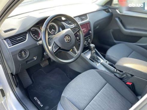 Skoda Octavia 2020 - фото 16
