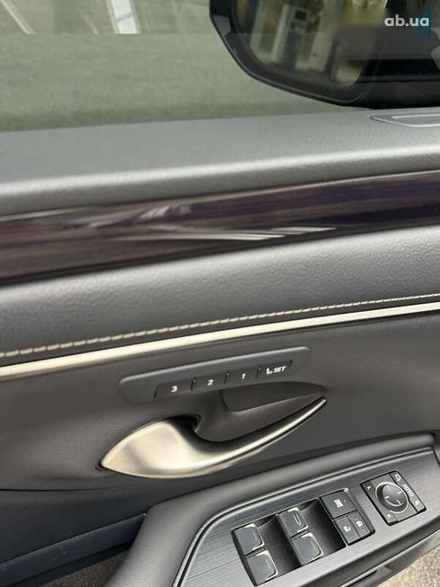 Lexus ES 2021 - фото 19