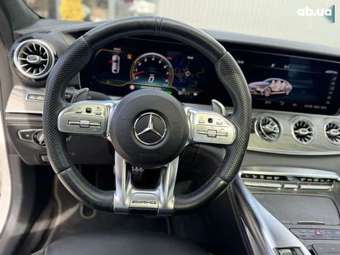 Mercedes-Benz AMG GT 4 2019 - фото 16