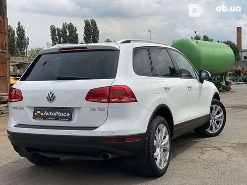 Volkswagen Touareg 2017 - фото 17