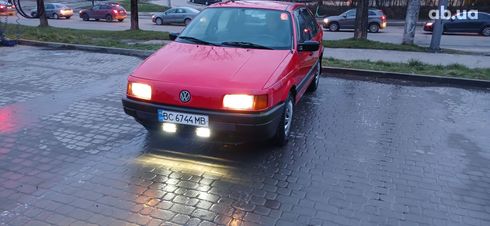Volkswagen Passat 1991 красный - фото 13