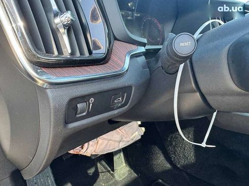 Volvo S60 2021 - фото 14