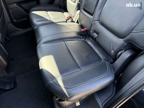 Mitsubishi Outlander 2018 - фото 15