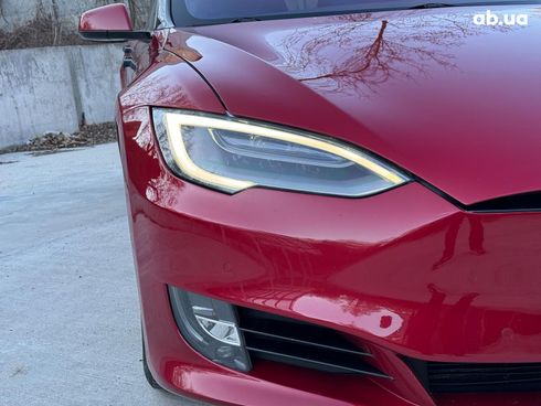 Tesla Model S 2018 красный - фото 2