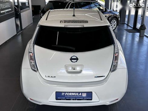 Nissan Leaf 2013 - фото 15