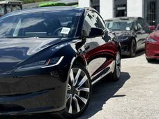Продаж вживаних Tesla Model 3 в Вінницькій області - купити на Автобазарі