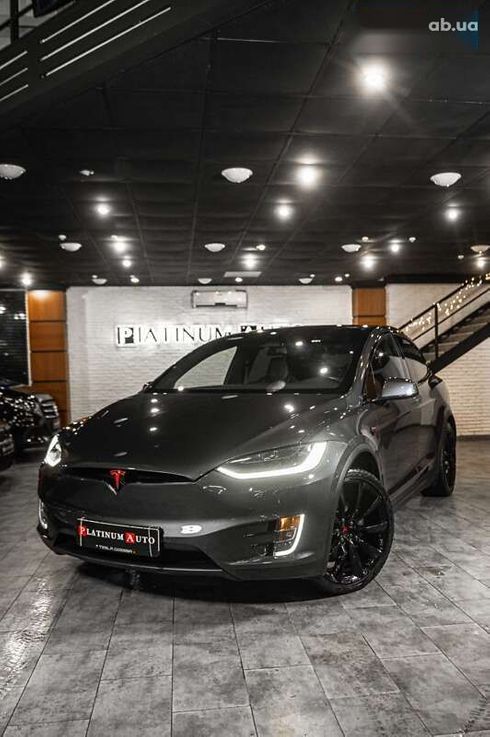 Tesla Model X 2019 - фото 2