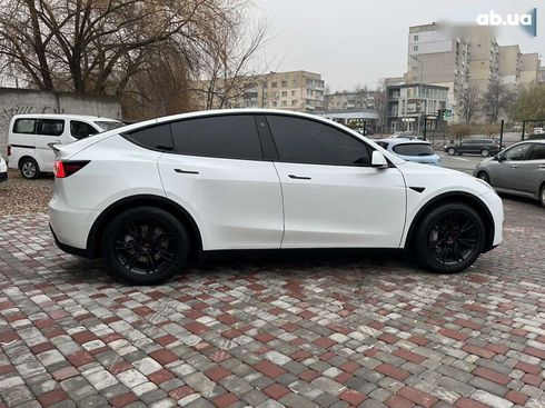 Tesla Model Y 2021 - фото 8