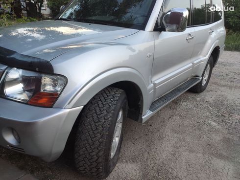 Mitsubishi Pajero Wagon 2003 серебристый - фото 3