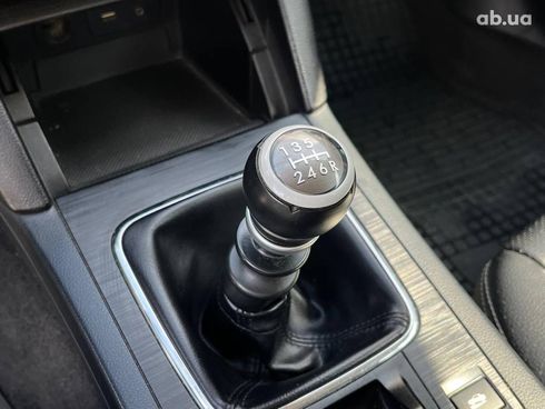 Subaru Legacy 2014 белый - фото 32