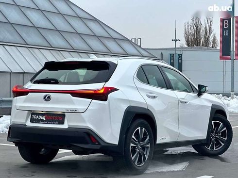 Lexus UX 2020 - фото 4