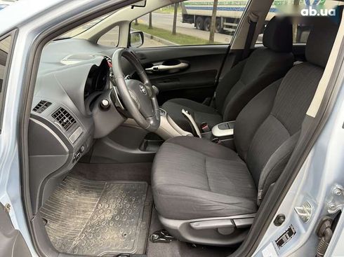 Toyota Auris 2008 - фото 12