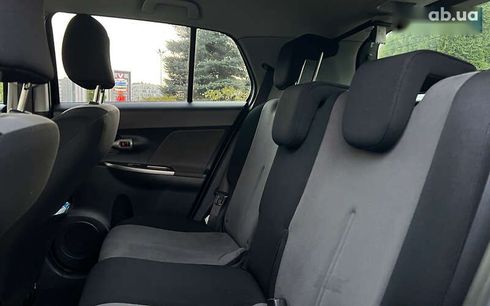 Toyota Urban Cruiser 2011 - фото 19