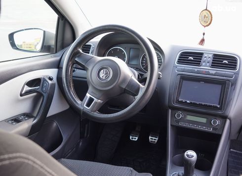 Volkswagen Cross Polo 2011 черный - фото 2