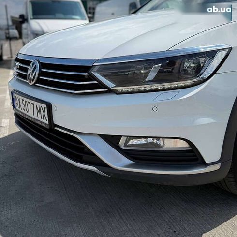 Volkswagen passat alltrack 2018 - фото 9