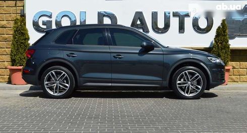 Audi Q5 2017 - фото 18