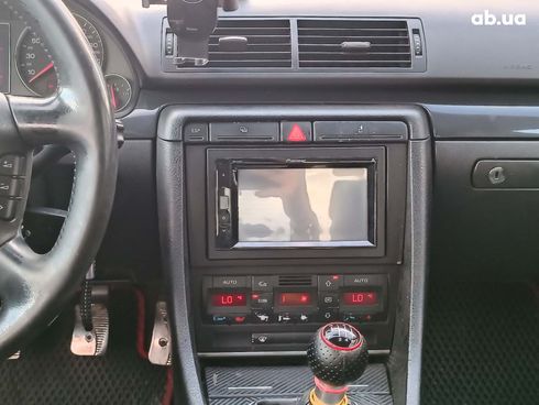 Audi A4 2002 серый - фото 18