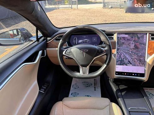 Tesla Model S 2017 - фото 28