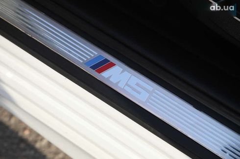 BMW M5 2012 - фото 29